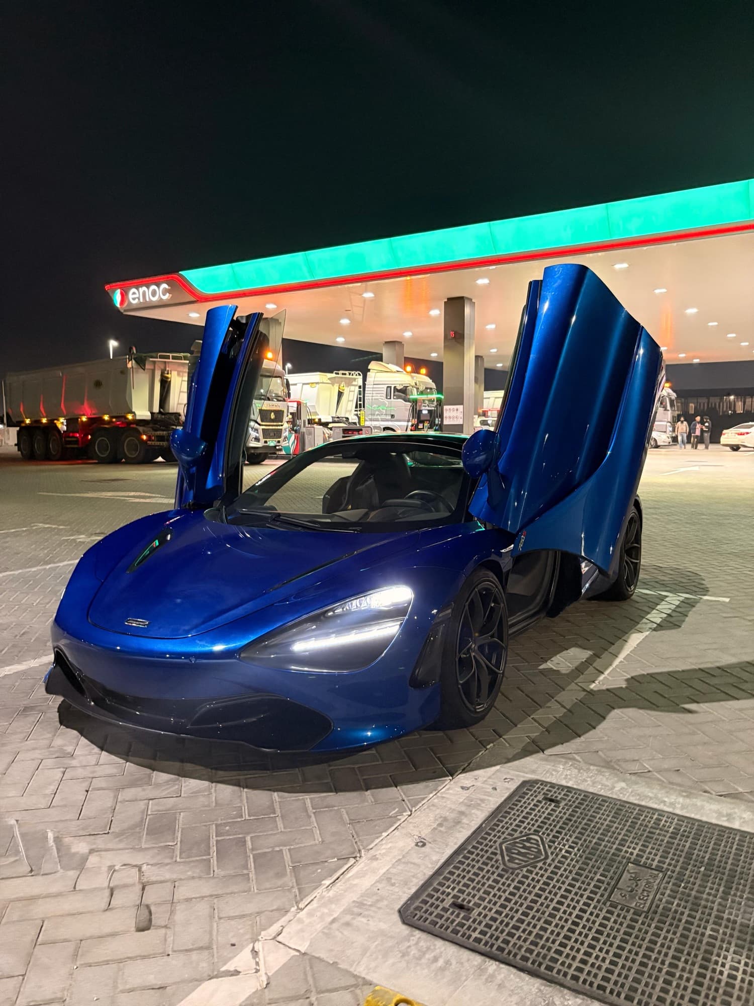 McLaren 720S in for work at ABE in Dubai