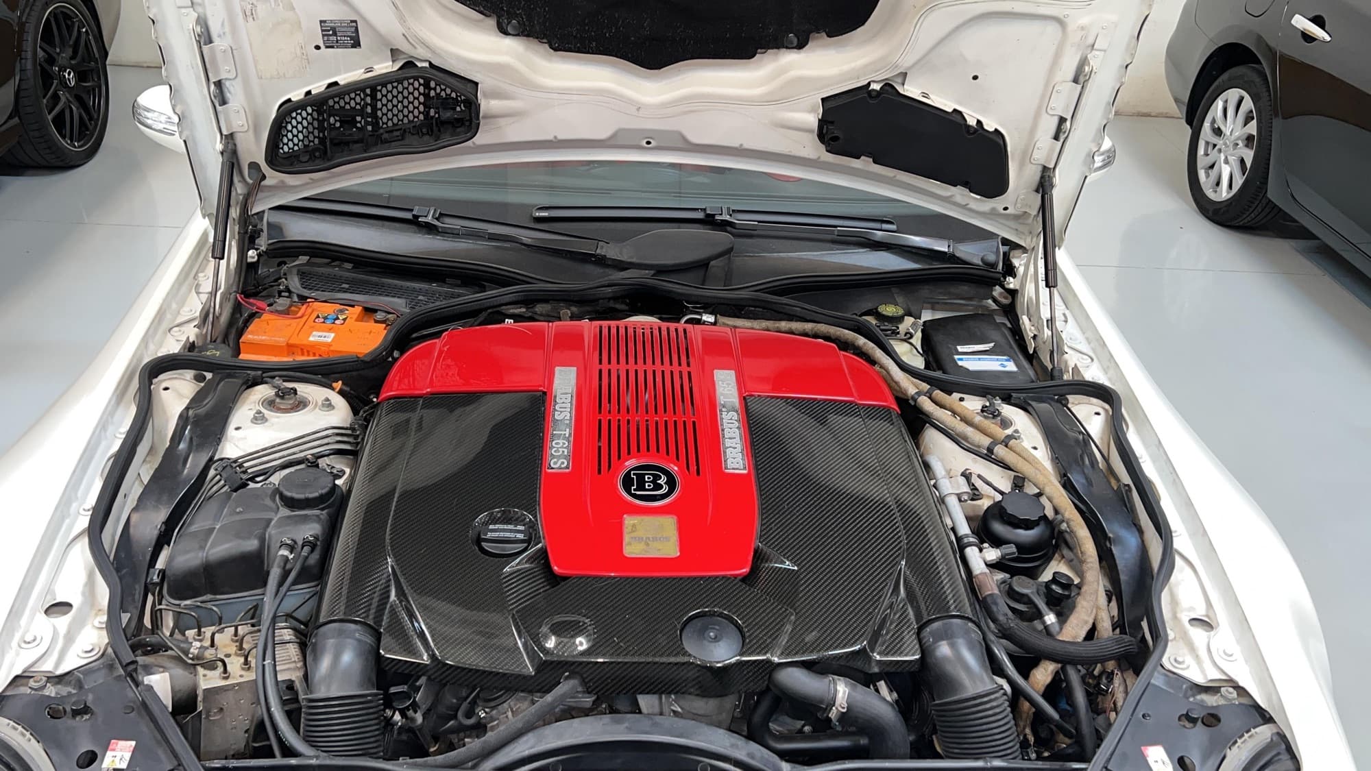 Brabus-tuned Mercedes V8 engine work at ABE in Dubai