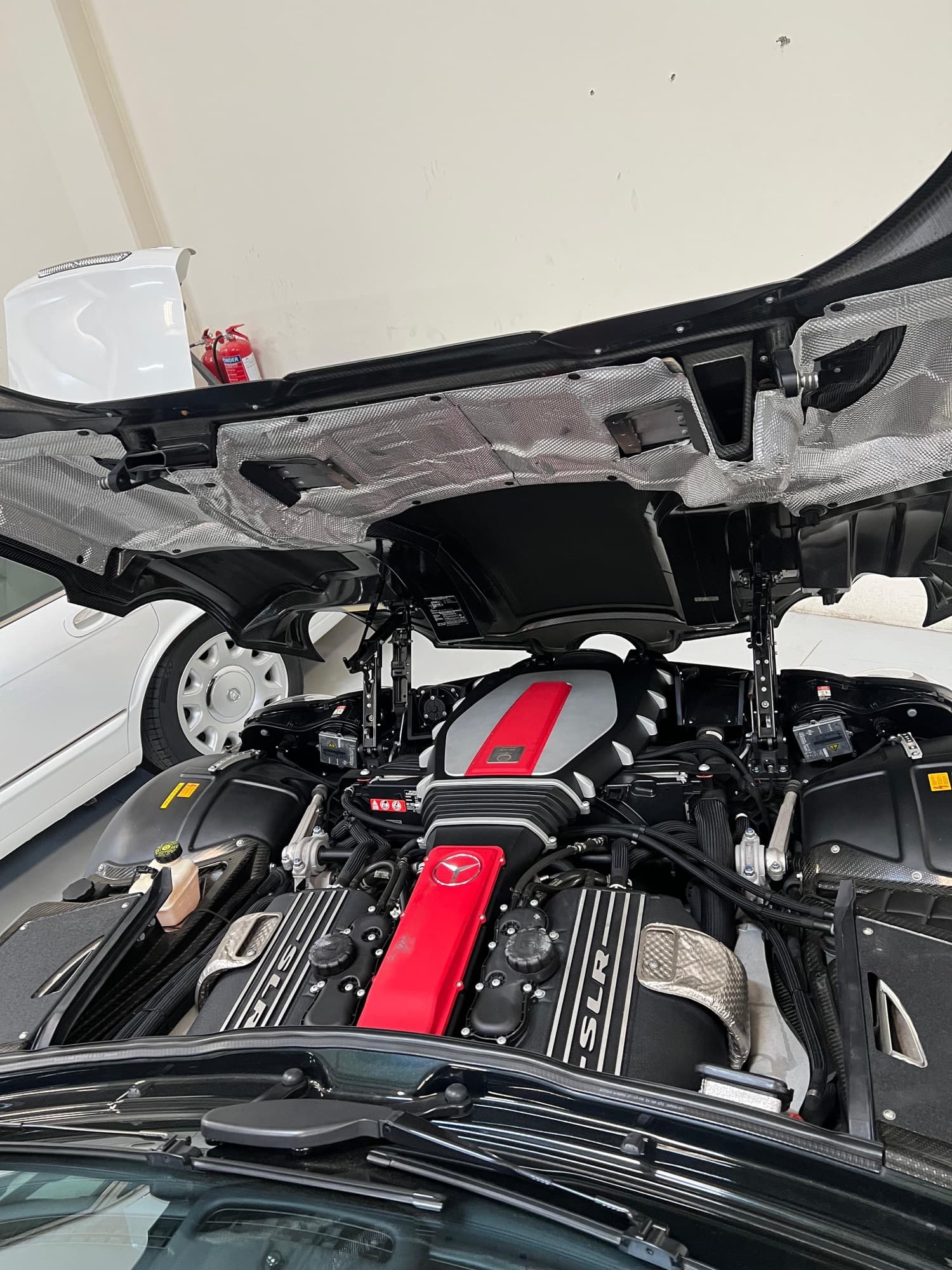 Mercedes-Benz SLR McLaren supercharged V8 engine work at ABE in Dubai